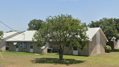 Building Photo - 602 W Commons St