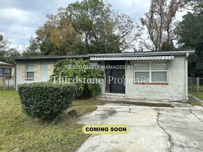 Building Photo - 2521 Lantana Ave