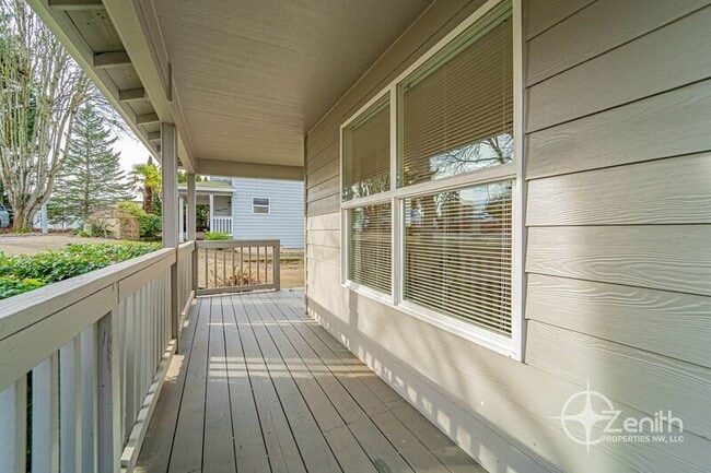 Building Photo - 1216 W 22nd St