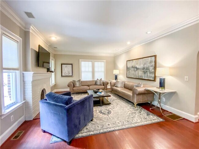 Building Photo - 768 Brookridge Dr NE