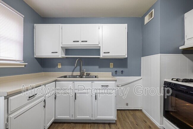 Foto del edificio - 1432 E Pitman Ave