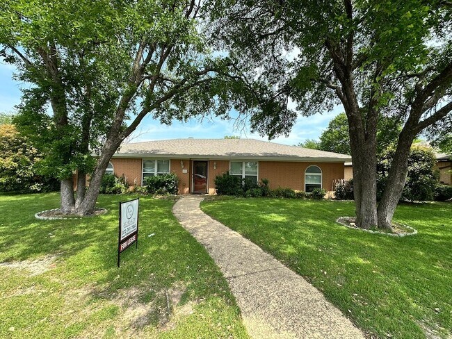 Foto del edificio - 502 Spring Willow Dr