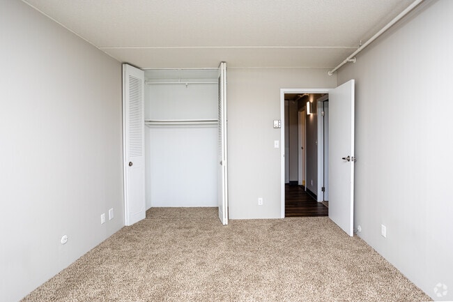 2BR, 2BA - 1,300SF - Arrive Westborough