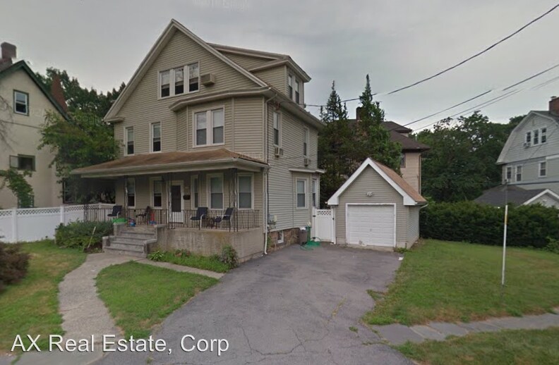 Primary Photo - 29 Cleveland Ave