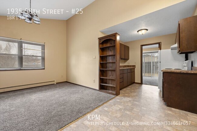 Foto del edificio - * PENDING APPLICATION * 1 BED | 1 BATH | A...