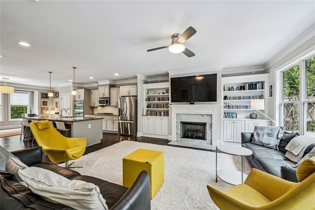 Building Photo - 1285 Linden Ct