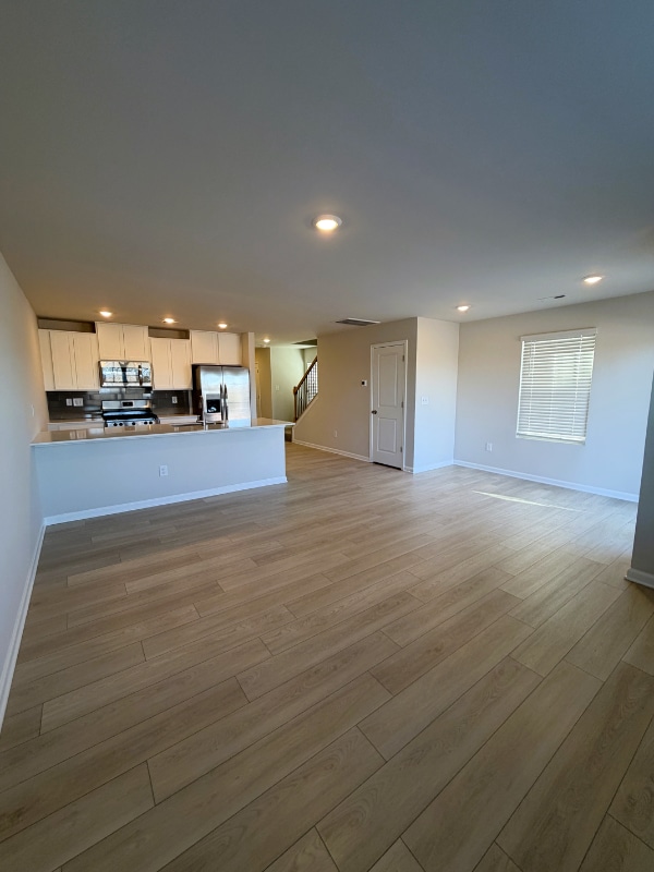 Building Photo - 401 Mopar Ln