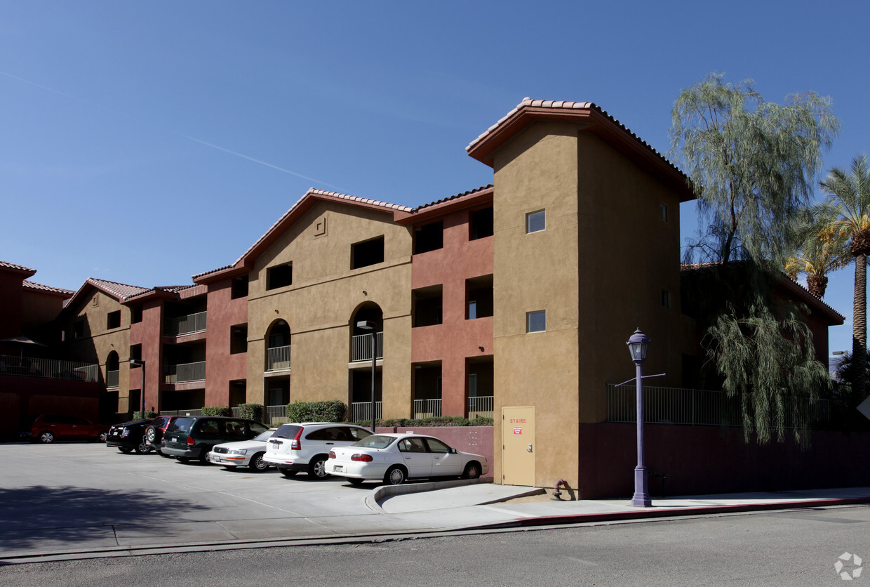 Building Photo - Cathedral Towne Villas