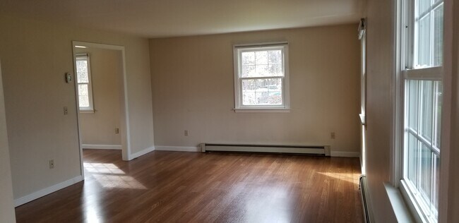 Building Photo - 571 Portland Ave
