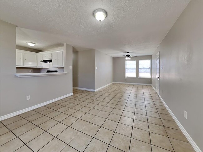Building Photo - 3522 Tangerine St