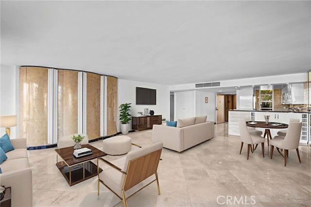 Building Photo - 4337 Marina City Dr