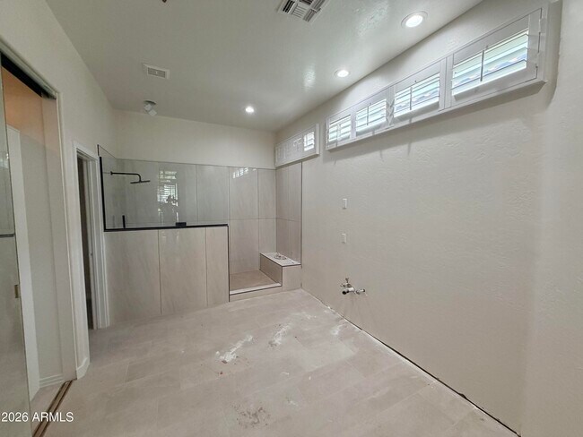 Foto del edificio - 7578 E Tuckey Ln