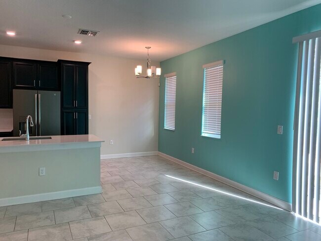 Foto del edificio - 1353 Shinnecock Hills Dr