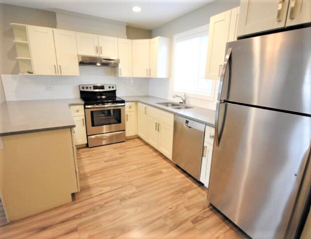 Primary Photo - 10110-10113 113 Ave NW
