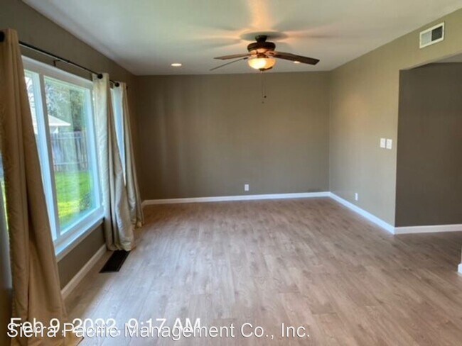 Foto del edificio - 3 br, 1 bath House - 216 Cynthia Drive