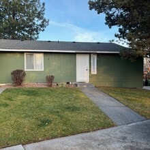 Building Photo - 77 NE Nordic Dr