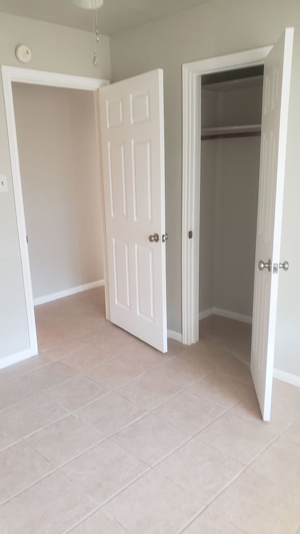 Foto del edificio - Bryan, 3 bedroom/2 bath house with double ...