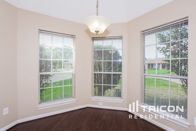 Building Photo - 18738 Parfield Lane Houston TX