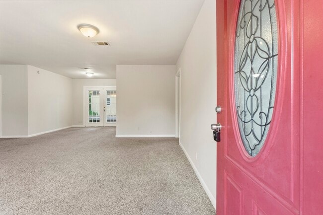 Foto del edificio - 2918 Tarpey Ave