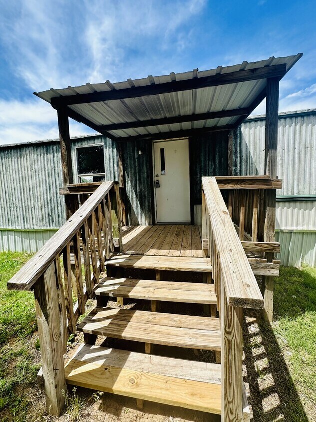 Foto principal - 3 Bedroom in great community in Woodward!