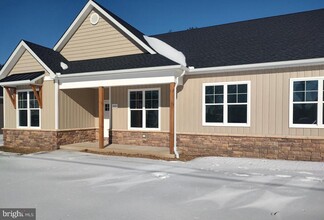 Building Photo - 112 W Main St