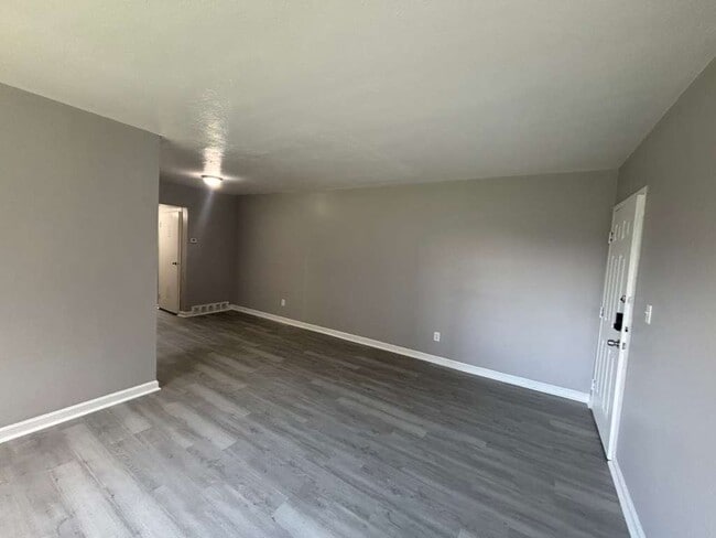 Photo - 13975 Superior Rd Apartment