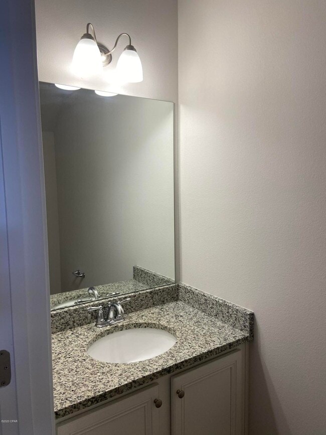 Building Photo - 7576 Shadow Lake Dr