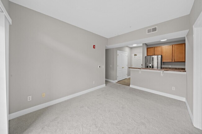Foto del edificio - 2000 Fountainview Cir