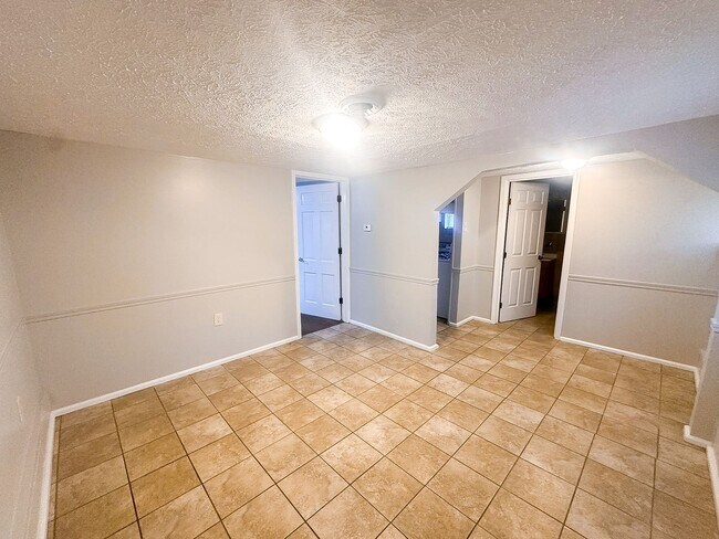 Photo - 1526 N Sherman Dr House