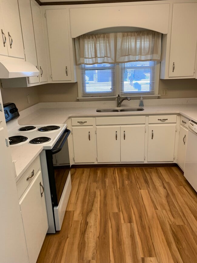 12 Birch Pl, Clemson, SC 29631 Townhome Rentals in Clemson SC