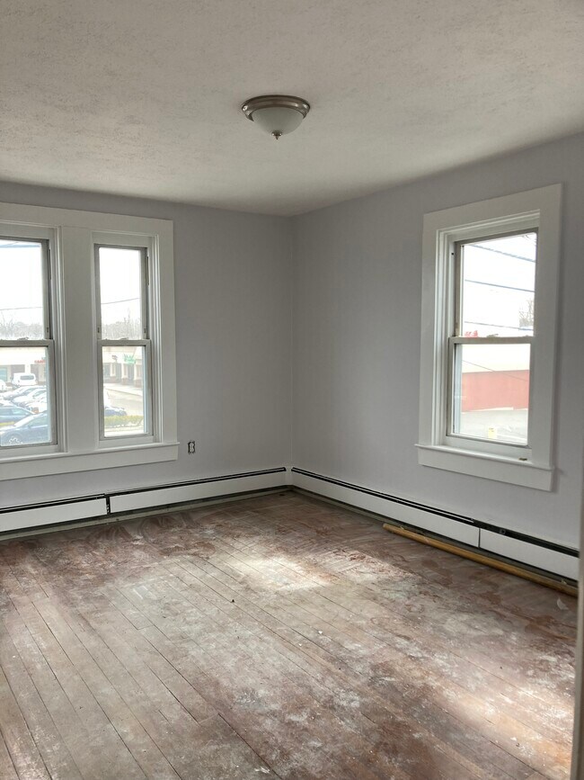 Building Photo - 15 Bolivar St