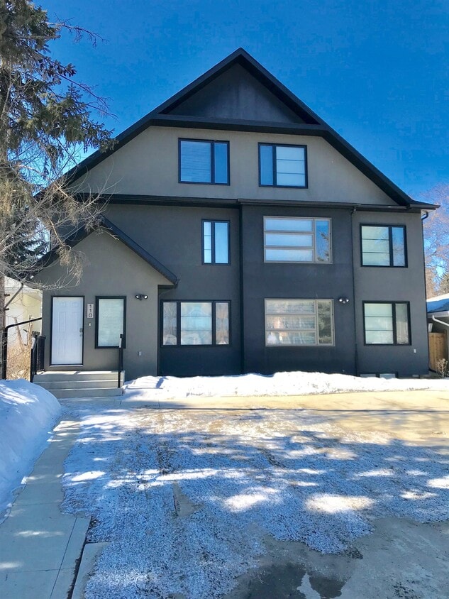 Photo du bâtiment - 110 Cumberland Ave N