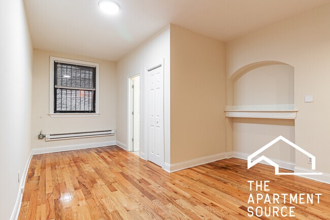 Photo - 540 W Wellington Ave Apartment