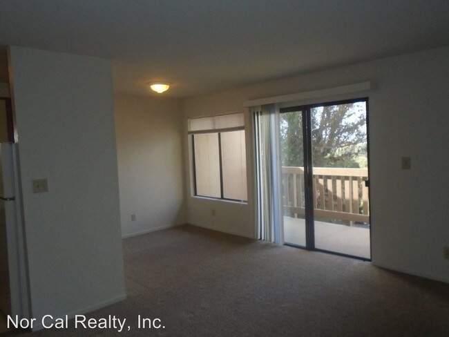 Building Photo - 920 Fletcher Ln