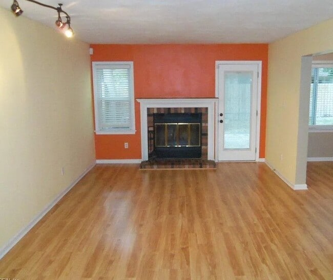 Building Photo - 4108 Starwood Arch