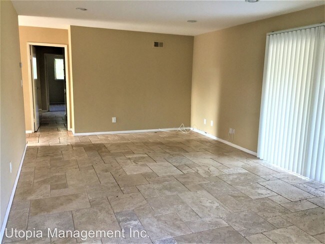Building Photo - 4 br, 2 bath House - 8362 Bashan Lake Avenue