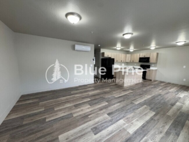 Building Photo - 3570 Colt Cir