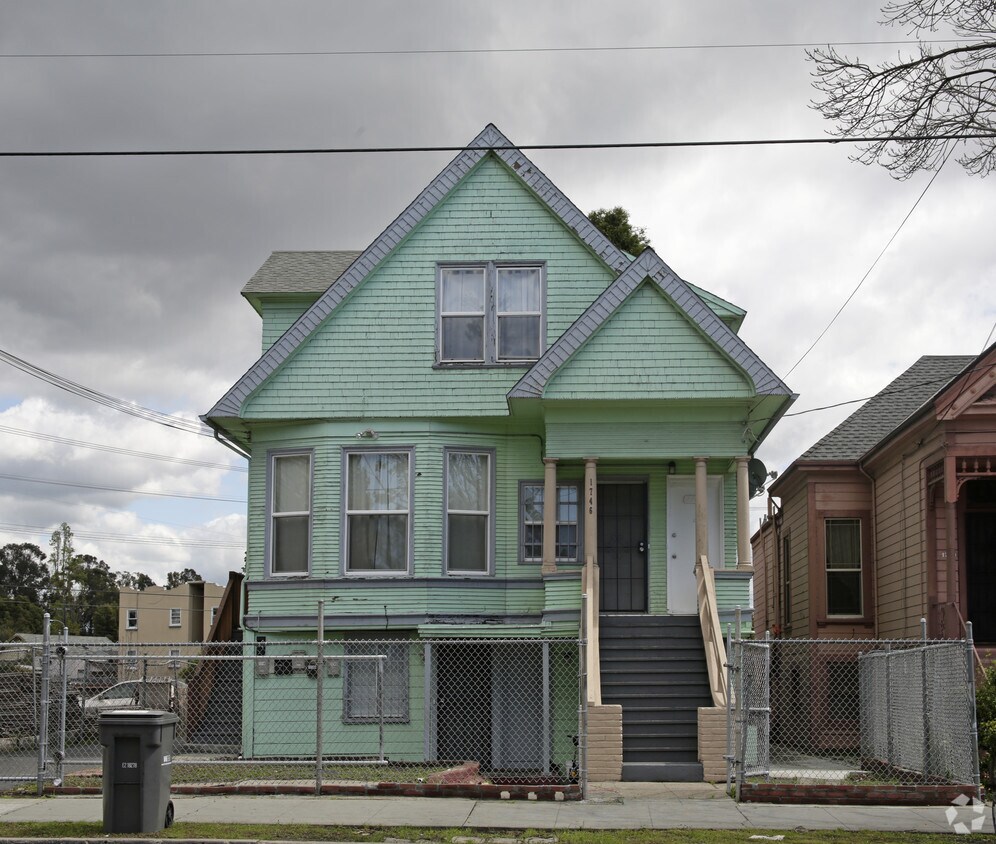 Foto del edificio - 1740 35th Ave