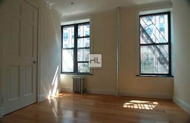 Building Photo - E 6TH ST.