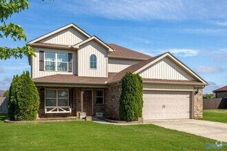 Building Photo - 214 Briar Crest Rd