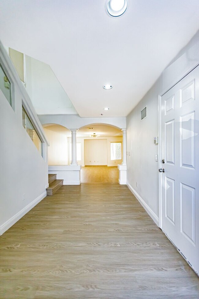 Building Photo - 2 Story home in Southwest Las Vegas