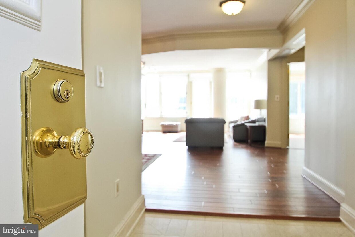 Foto principal - 3030 K St NW