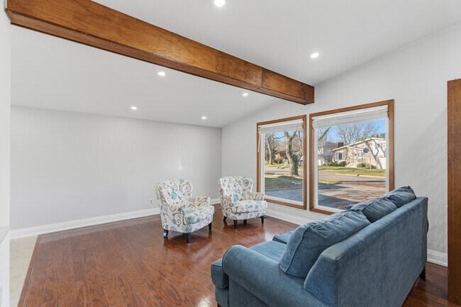 Building Photo - 4206 Glenayr Ave