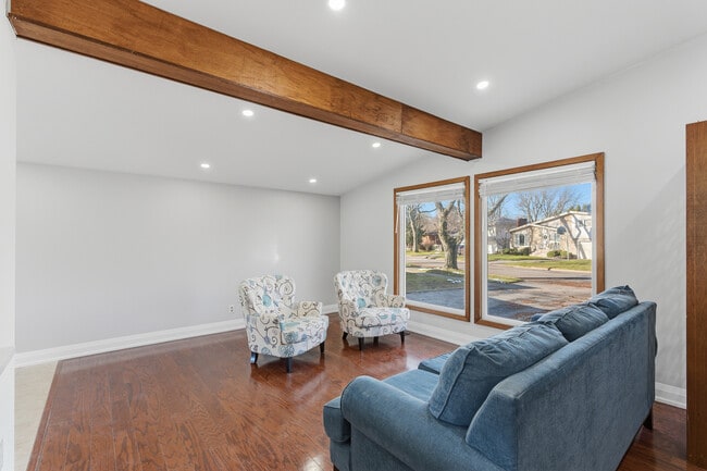 Photo du bâtiment - 4206 Glenayr Ave