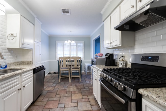 Building Photo - 3309 Ault Dr