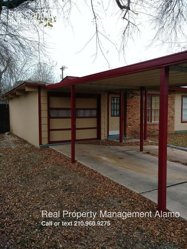 Building Photo - 519 Sandalwood Ln