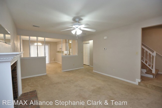 Building Photo - 3 br, 2.5 bath House - 722 Huntly Drive