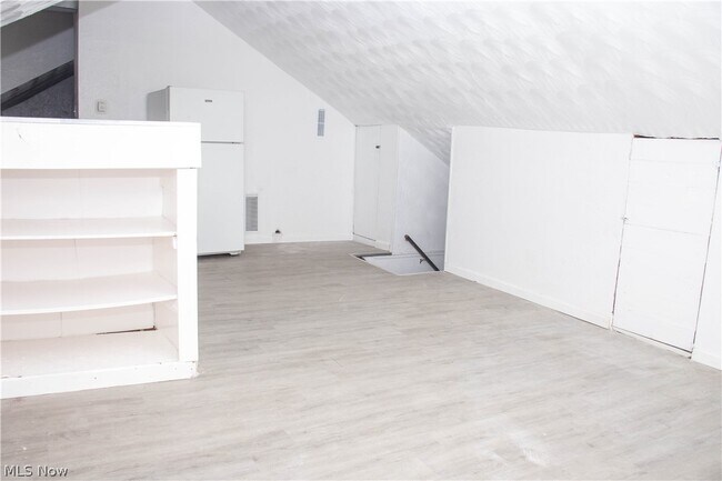 Foto del edificio - 923 Baughman St