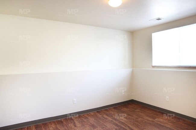 Building Photo - 514 S Howes St