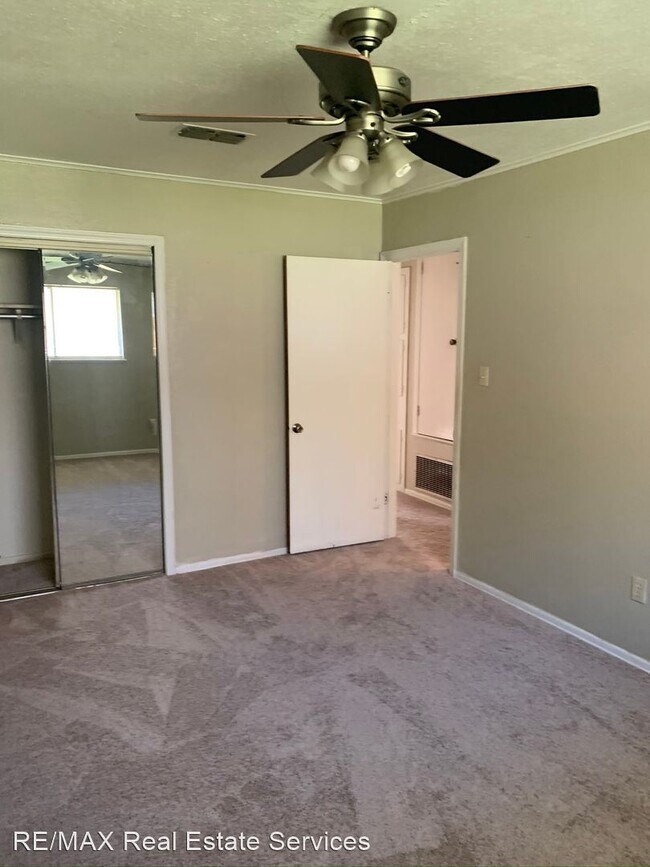 Building Photo - 3 br, 1.5 bath House - 3516 Baywood